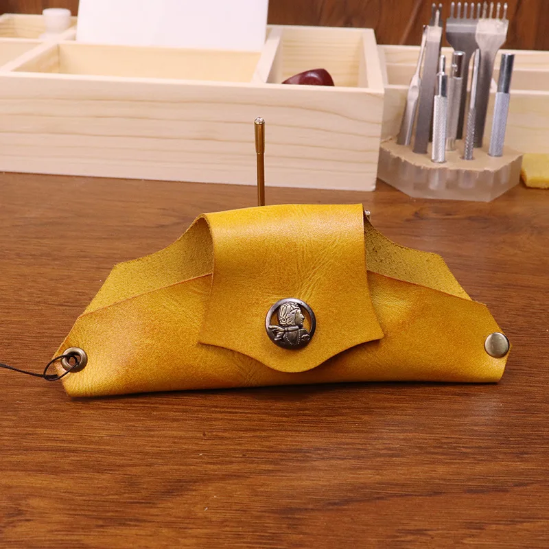 étui en cuir pour stylos